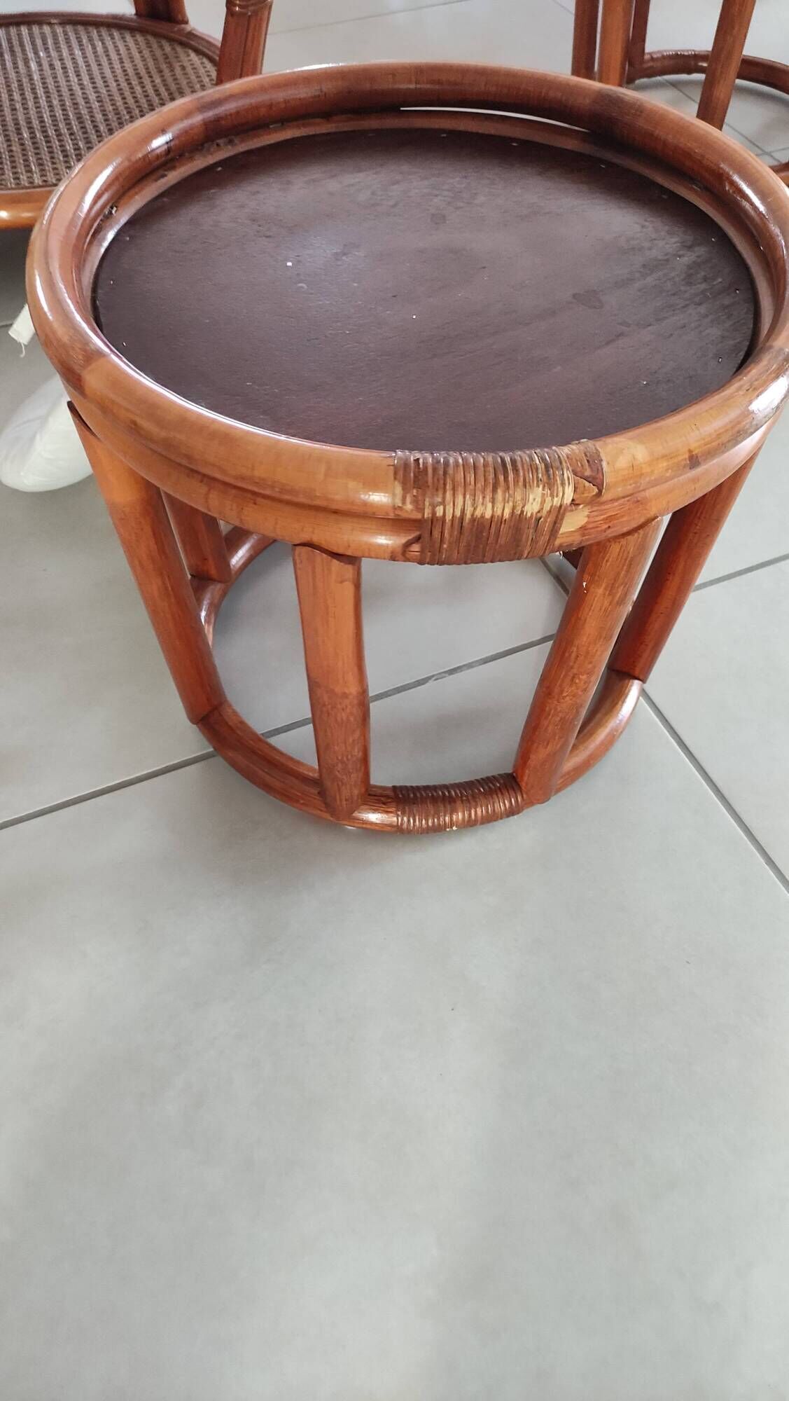Sofa armchairs and coffee table in vintage rattan of six pieces