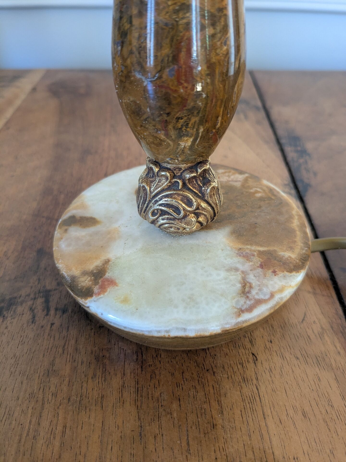 Lampe vintage en onyx et laiton