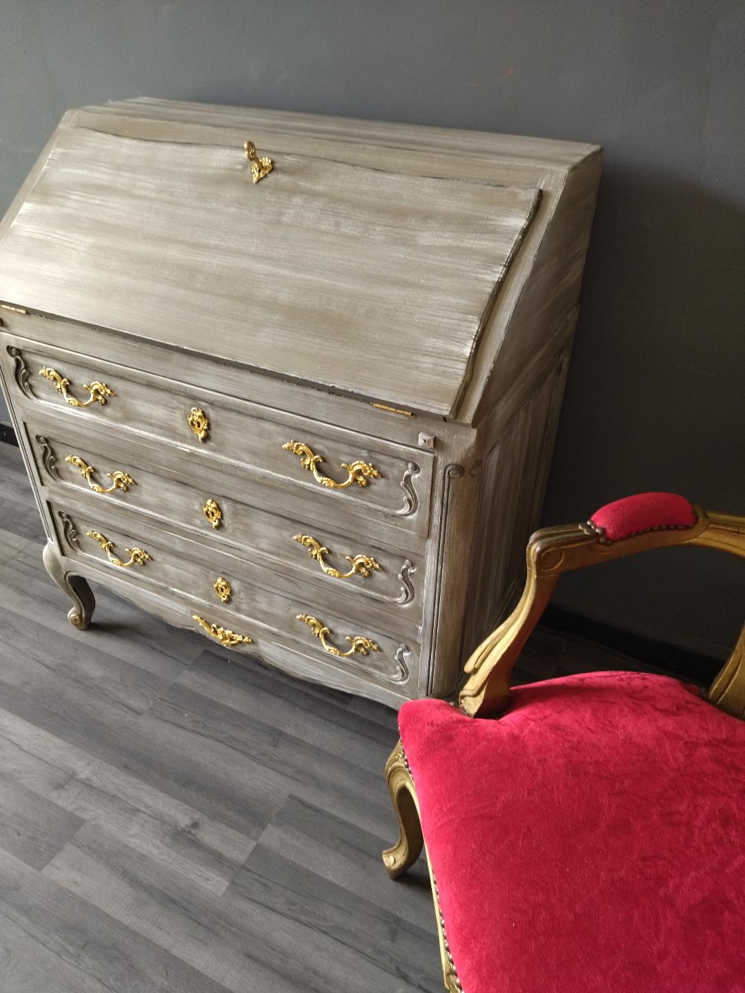 Louis XV style skate secretary