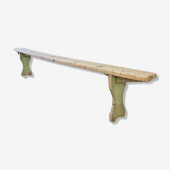 Green foot bench