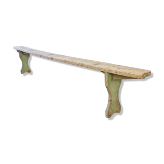 Green foot bench