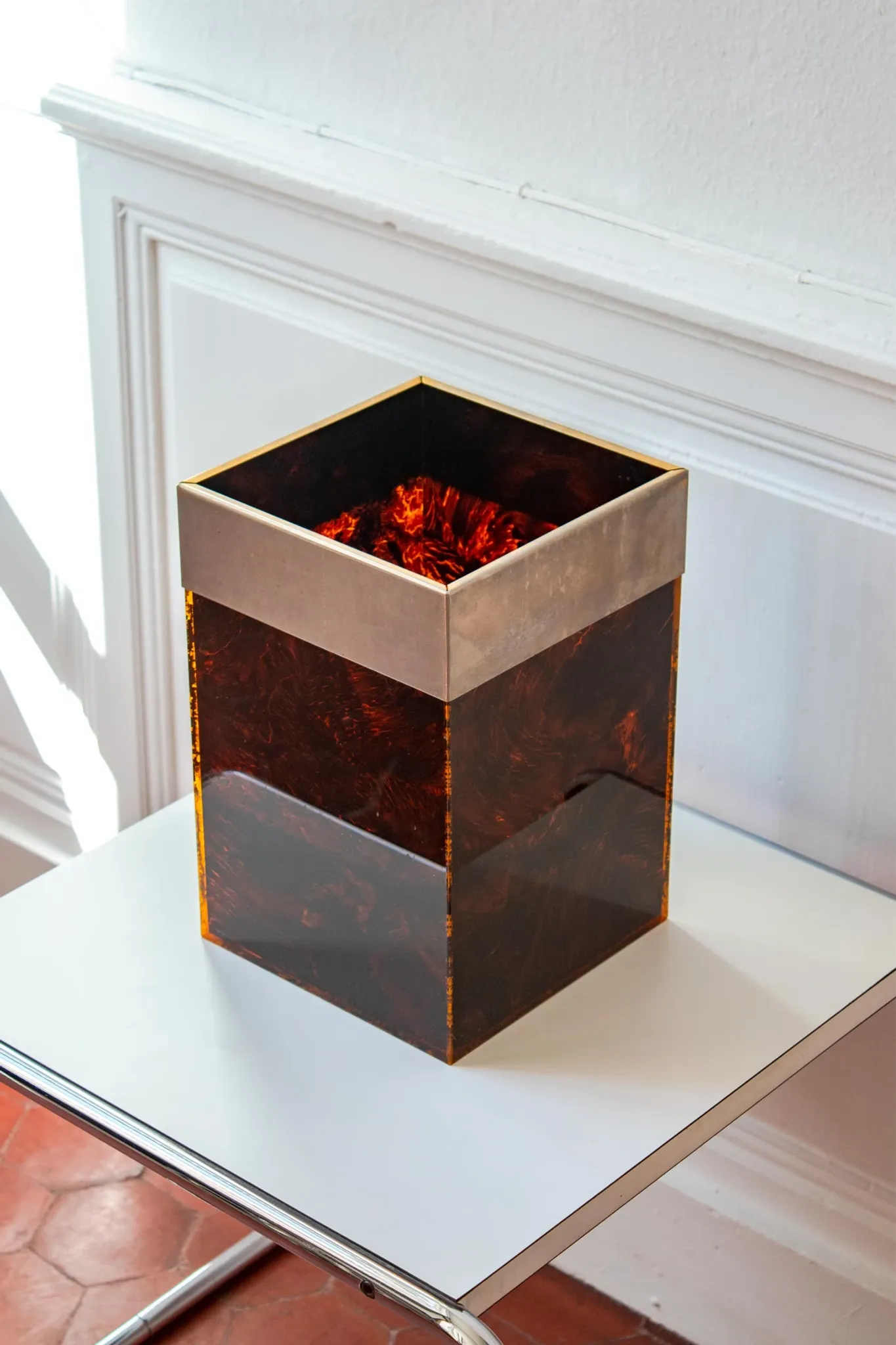 Vintage style basket Christian Dior Home, tortoiseshell acrylic