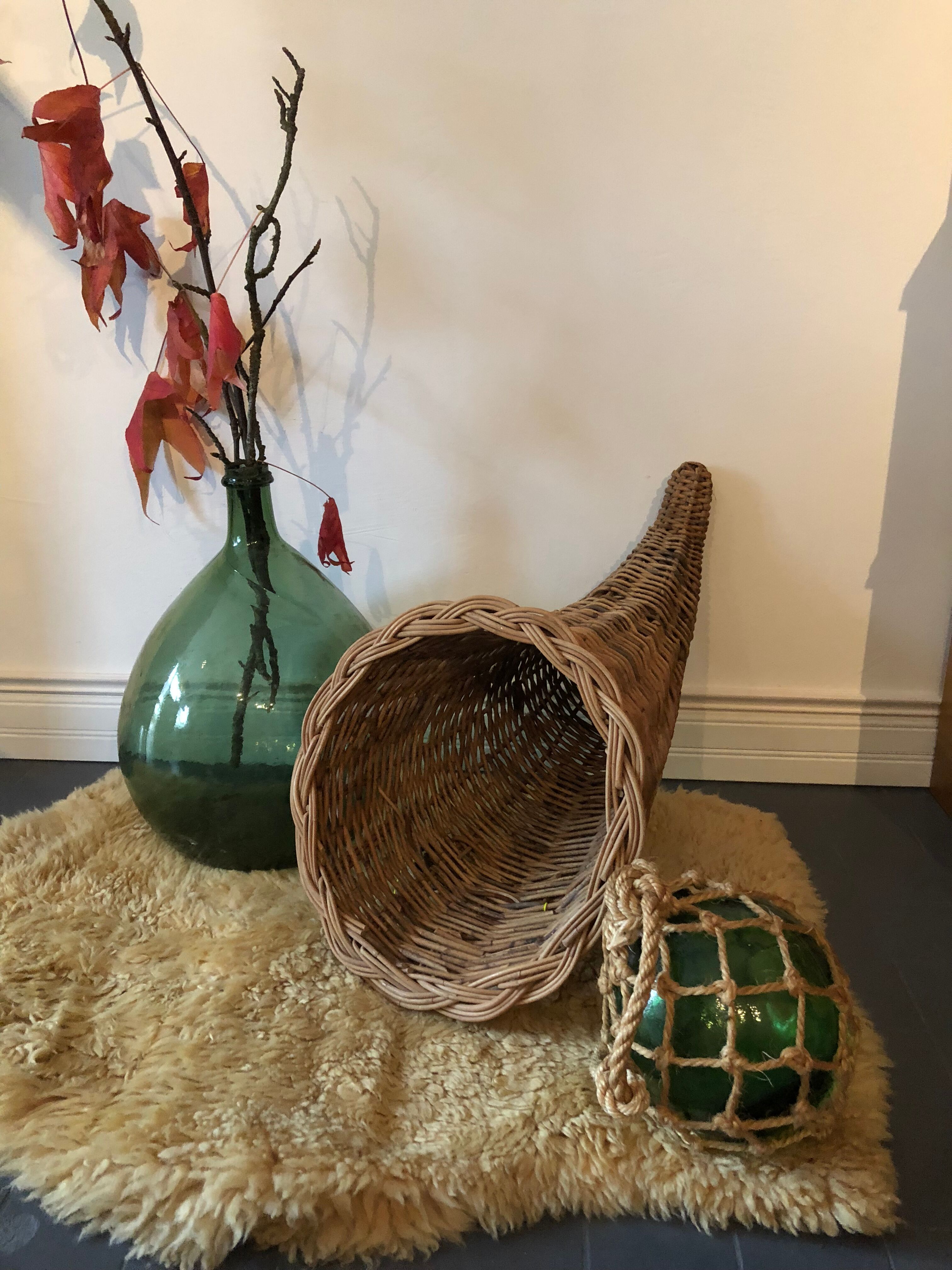 Vintage rattan basket Horn of plenty