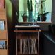 Meuble vinyle bois et laiton sur roulettes