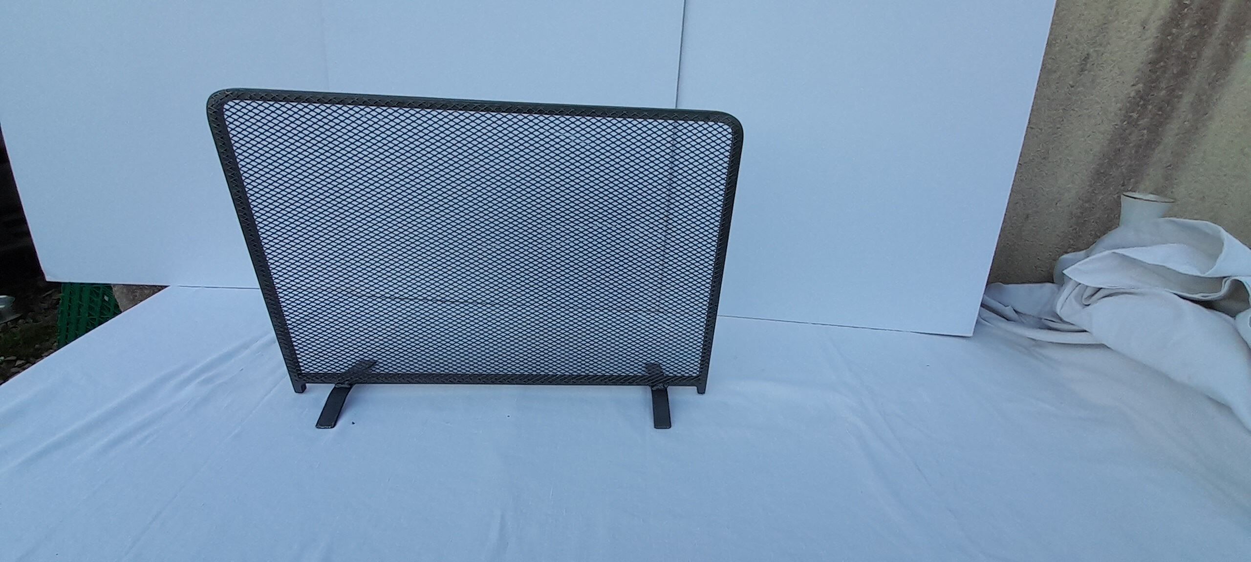 Grey epoxy steel fire screen L 51 cm