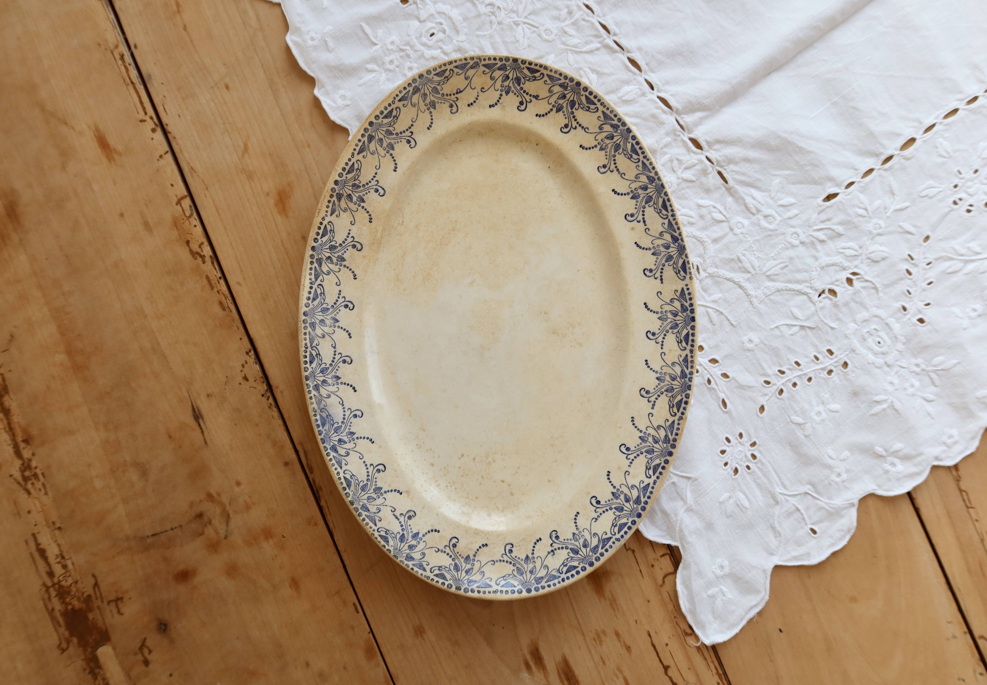 Antique oval serving dish, ironstone Creil & Montereau - Tolga model