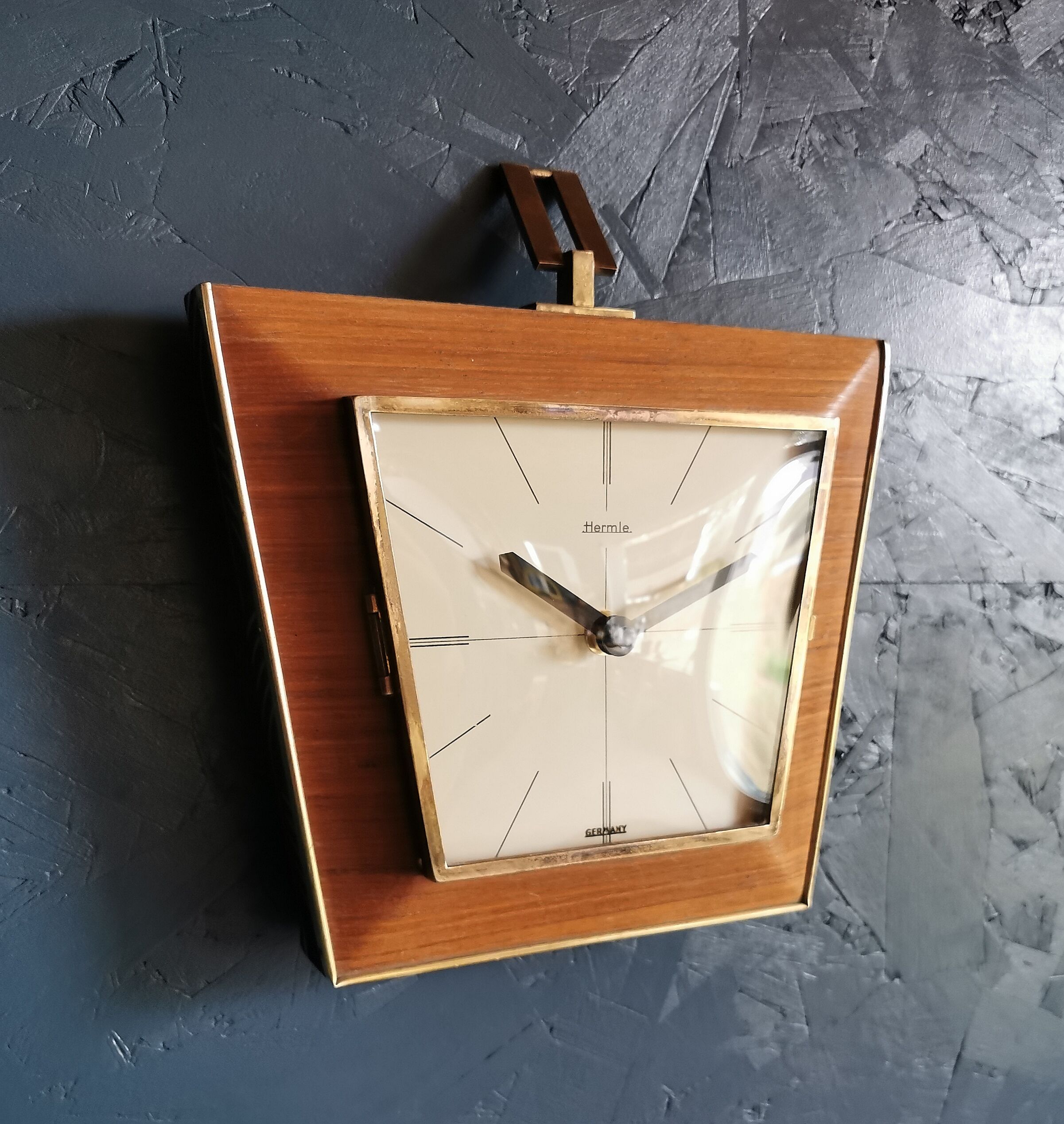Vintage formica clock silent wall clock trapeze "Hermle gilded black wood"