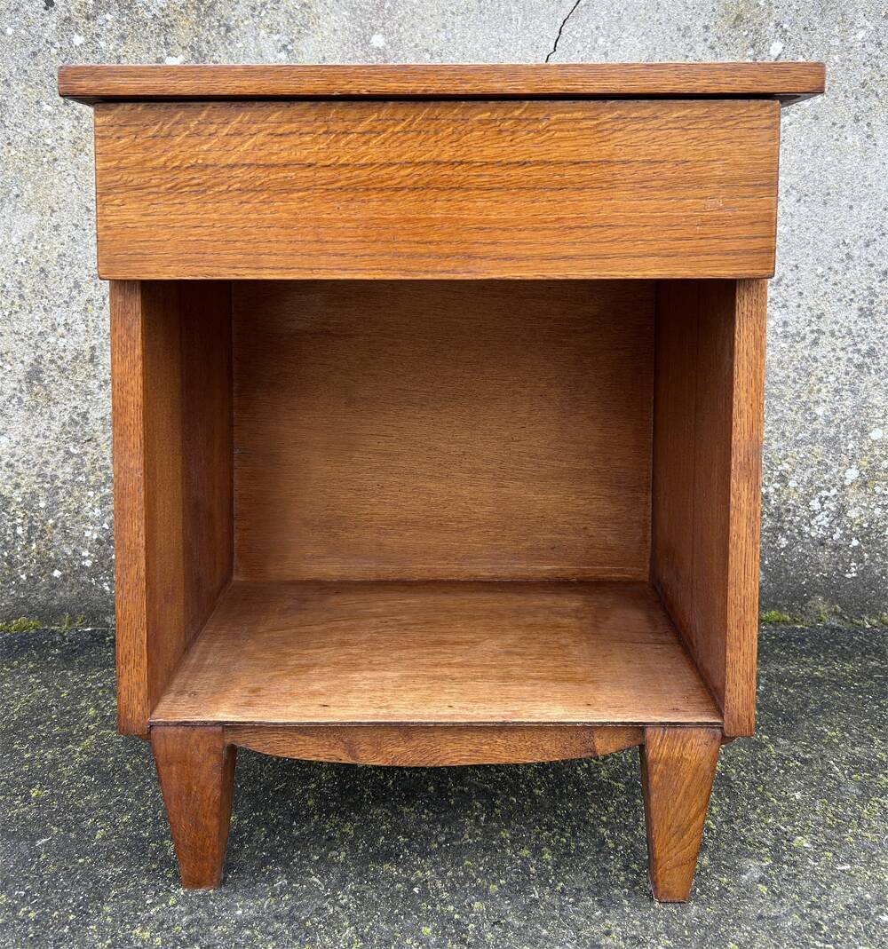Table de chevet en bois, des années 50.