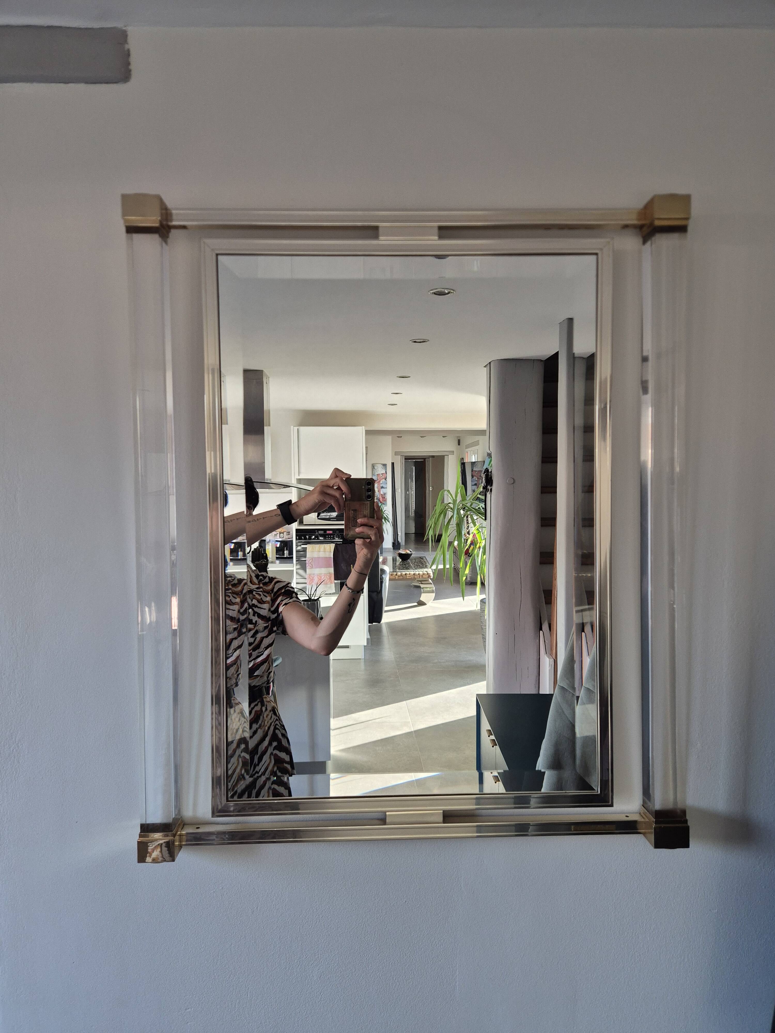 Miroir Pierre Vandel en lucite et doré, années 70