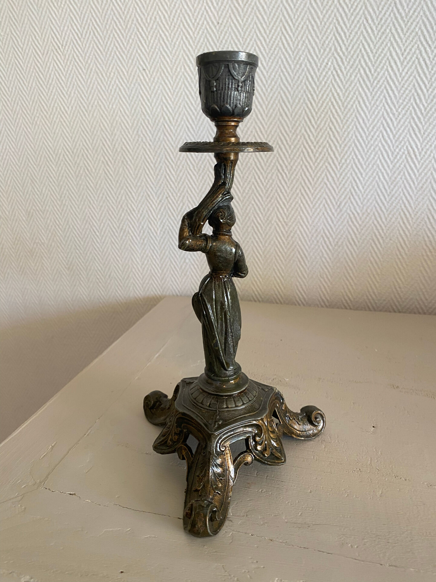 Ancien bougeoir XIXeme à figure féminine