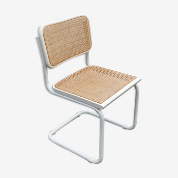 Cesca design chair modèle b32 en blanc