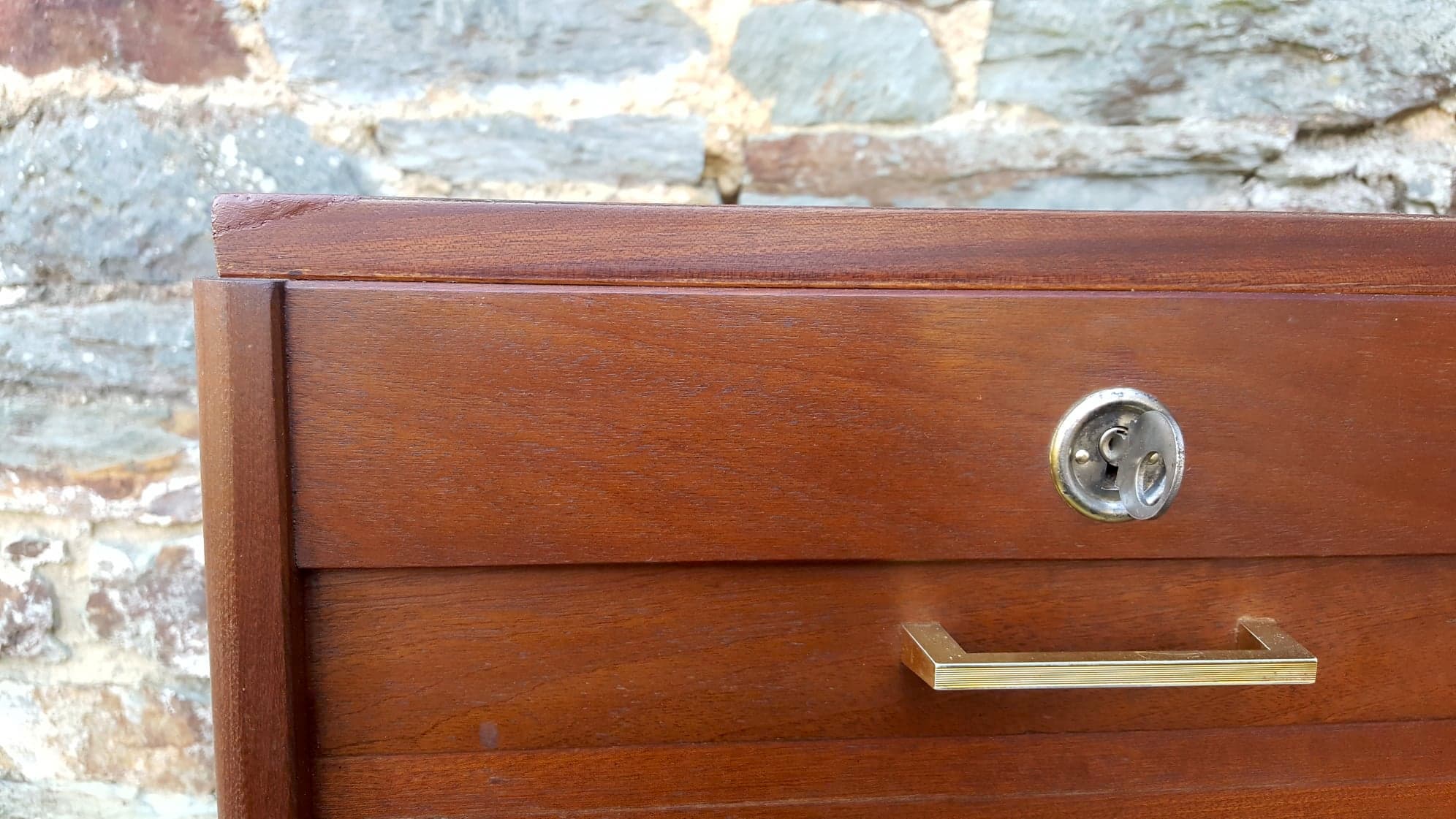 Wooden curtain binder