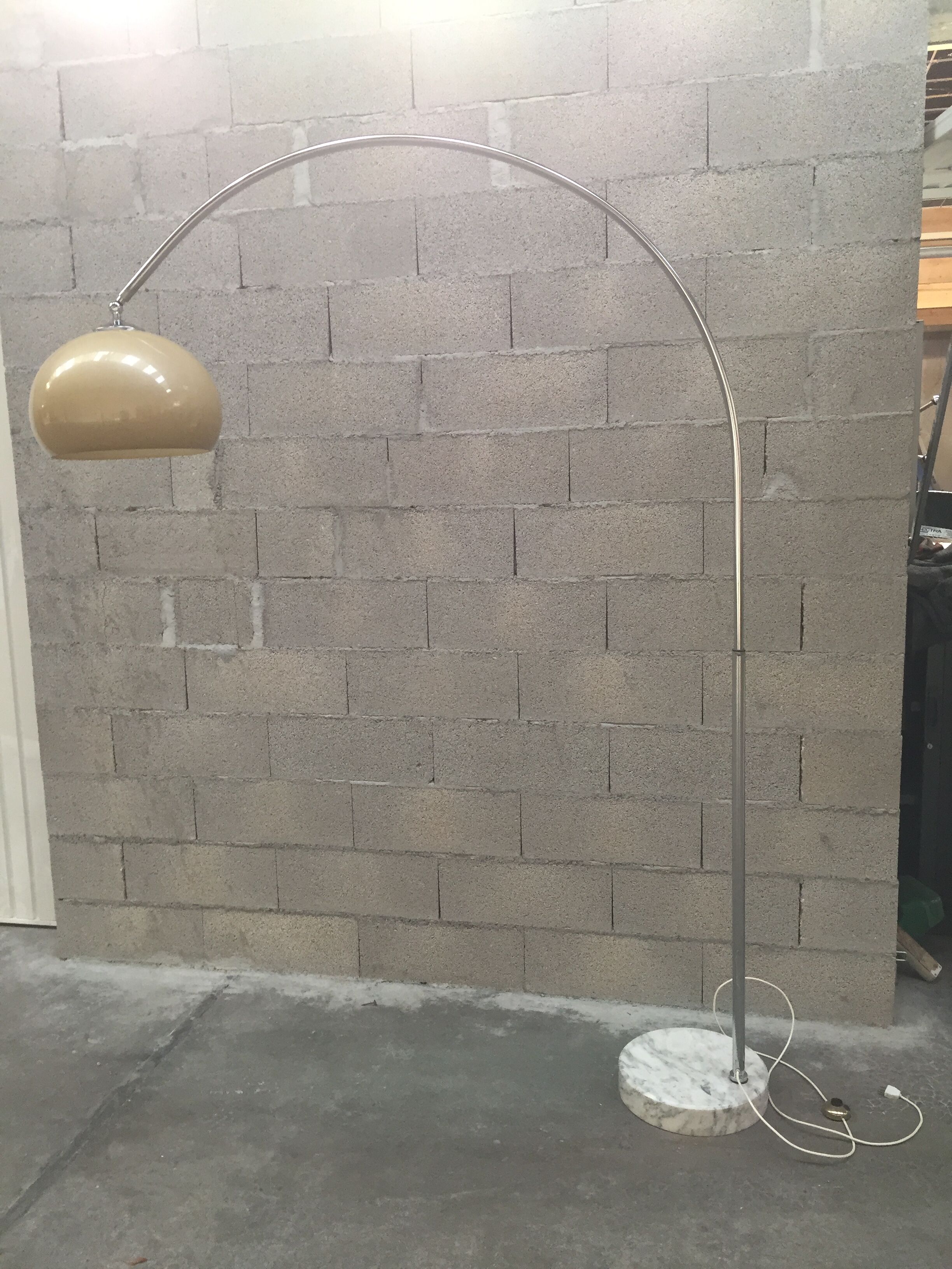Bow floor lamp 1970