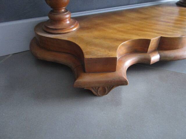 Antique tilting tabletop mirror