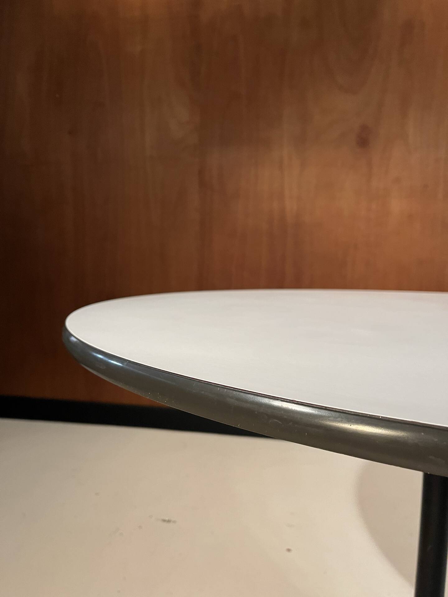 Vintage table, Eames design - Herman Miller USA edition