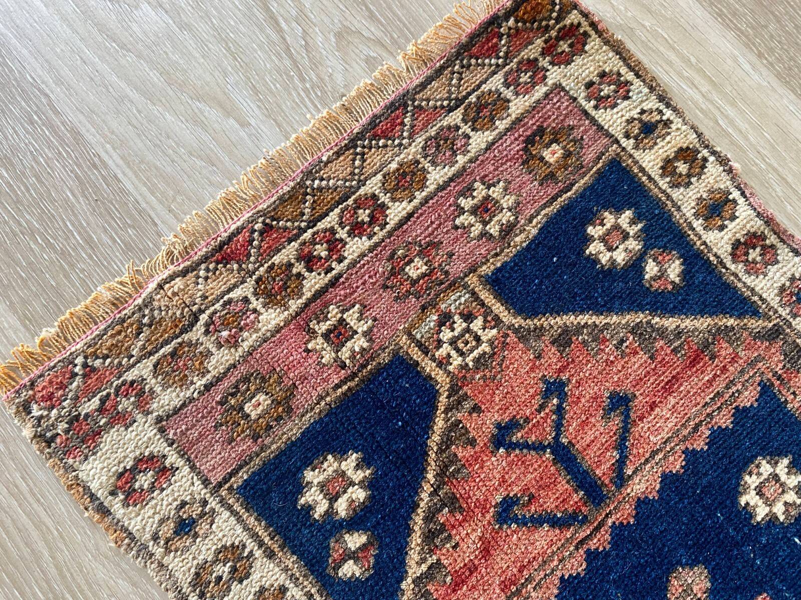Small rug 2x3, vintage rug, turkish rug, mini rug, hand knotted rug