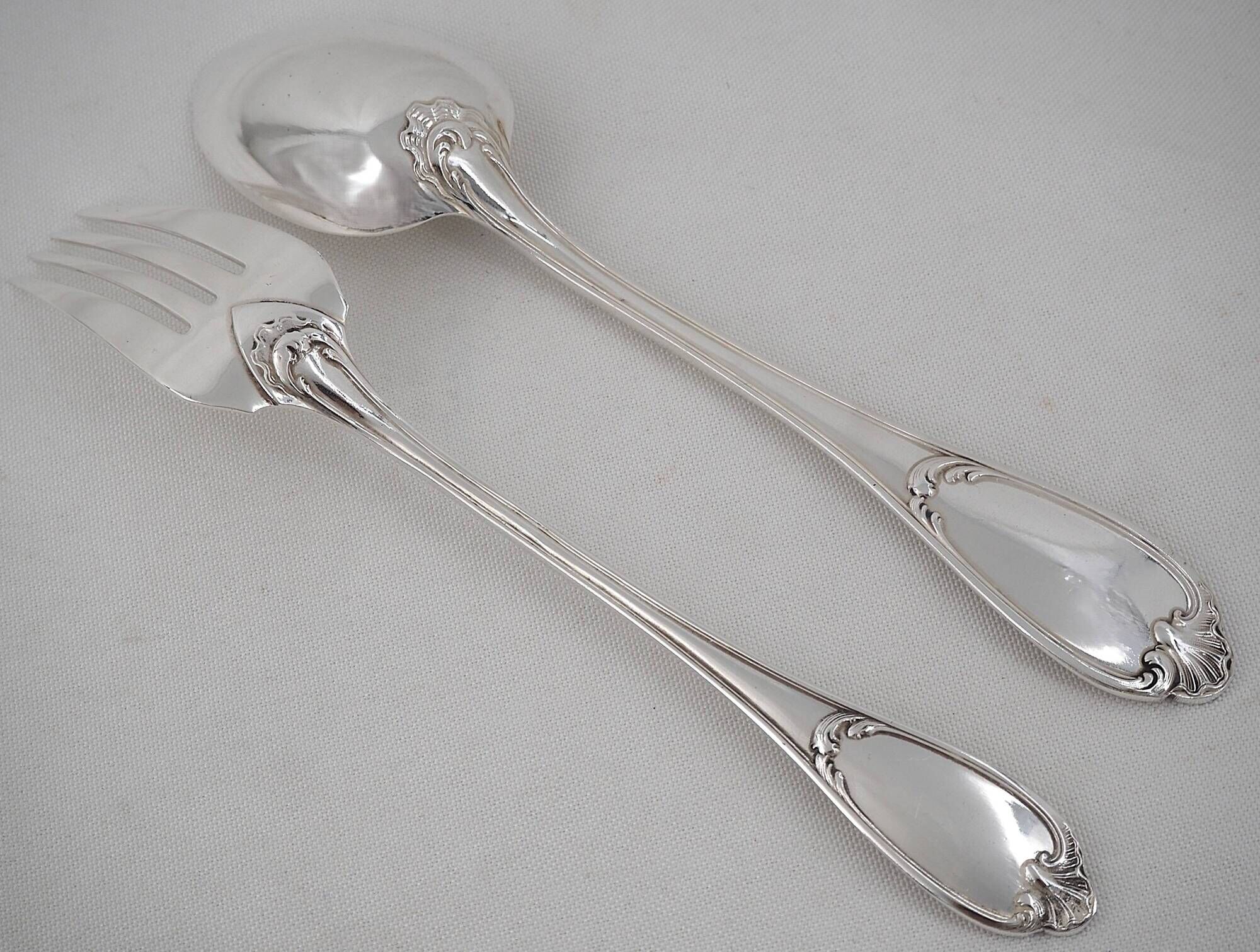 Ercuis Pompadour, set of 4 serving utensils, for stew and salad, silver-plated metal.