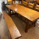 Table, 4 chaises, 1 banc en pin des landes