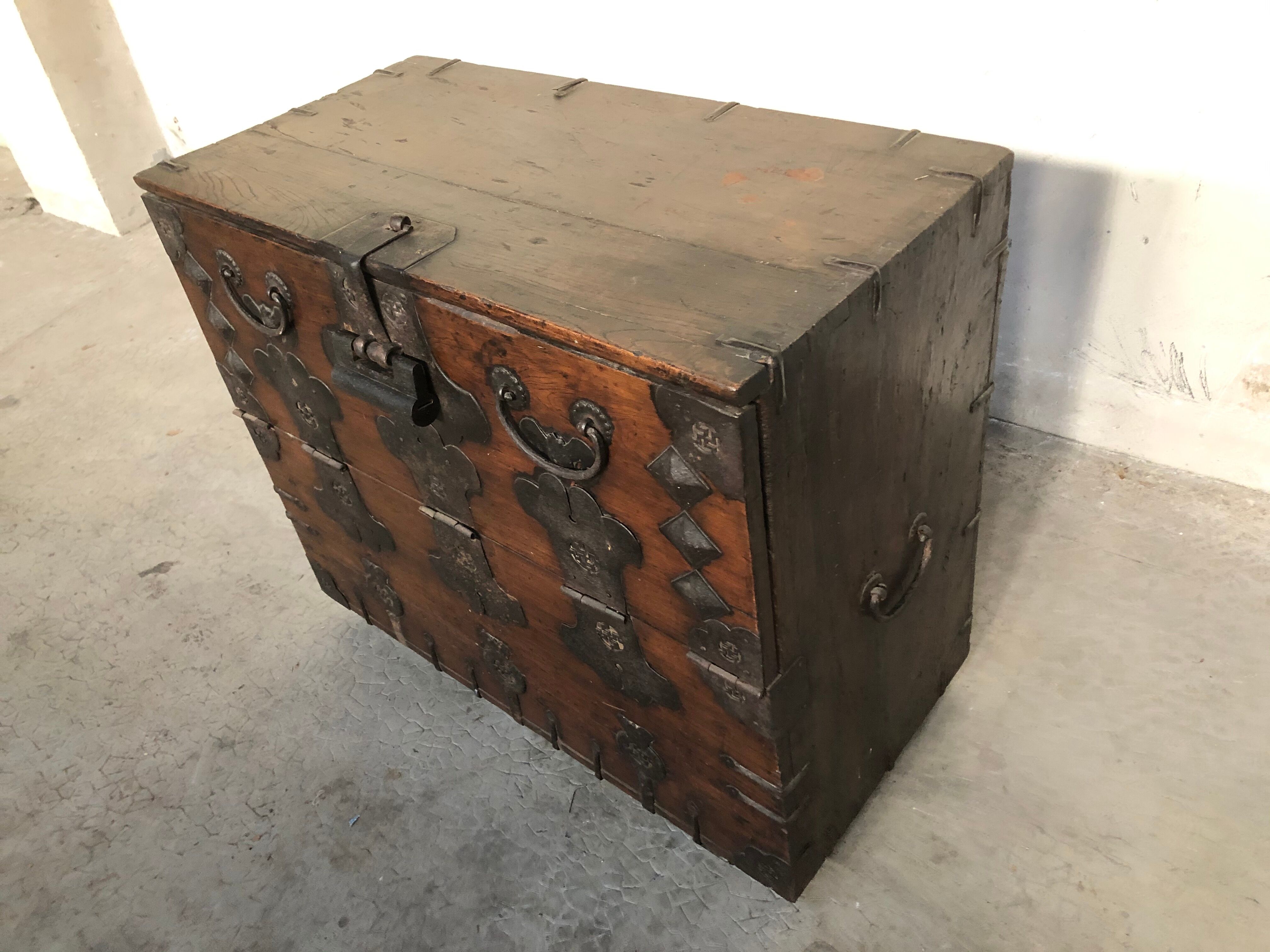 Old korean bar chest 19 year