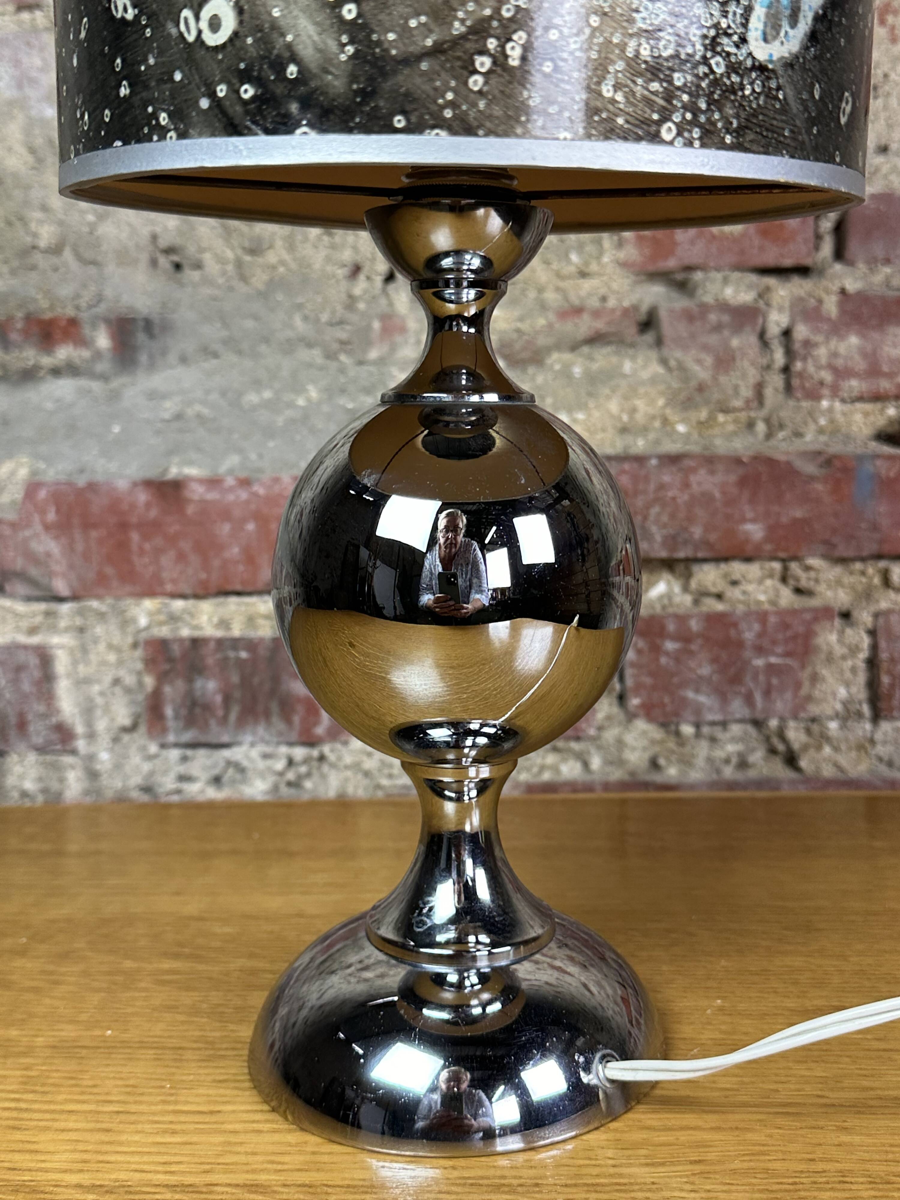 Vintage 70'S chrome metal lamp