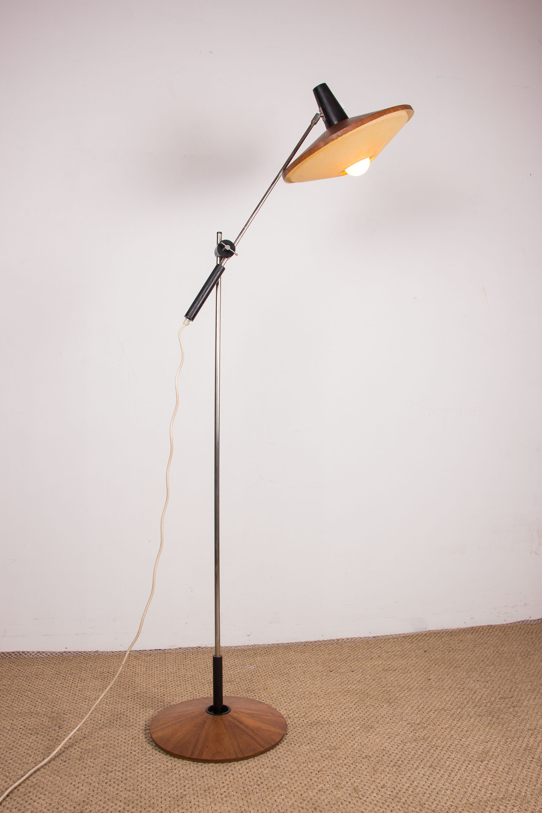 Large tilting luminaire in Steel and Teak Temde Leuchten 1960.