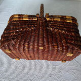 Basket with lids