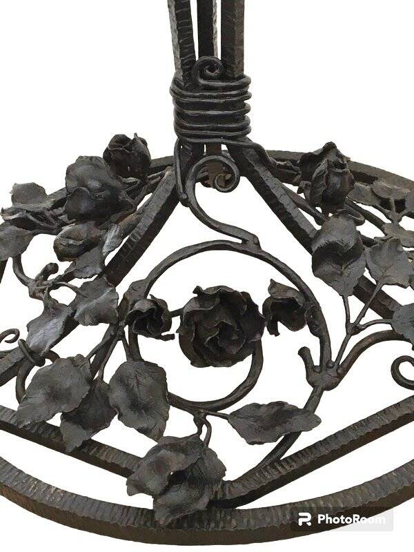 Wrought iron floor lamp, 170 cm, Art Deco work circa 1920