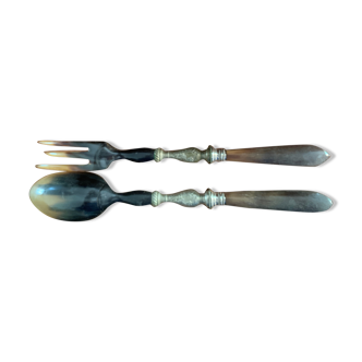 2 cutlery