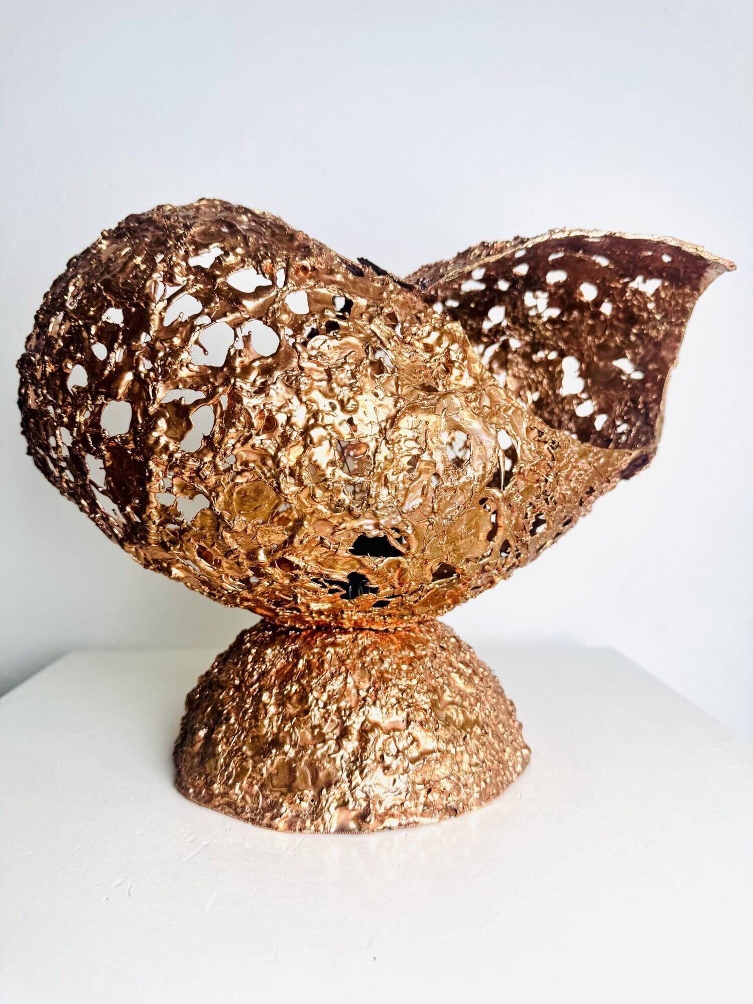 Sculptural Table Lamp In Copper By Aimo Tukiainen For Oy Moonlight, Finland 1970S