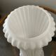 Lampe vintage en opaline et métal chromé 