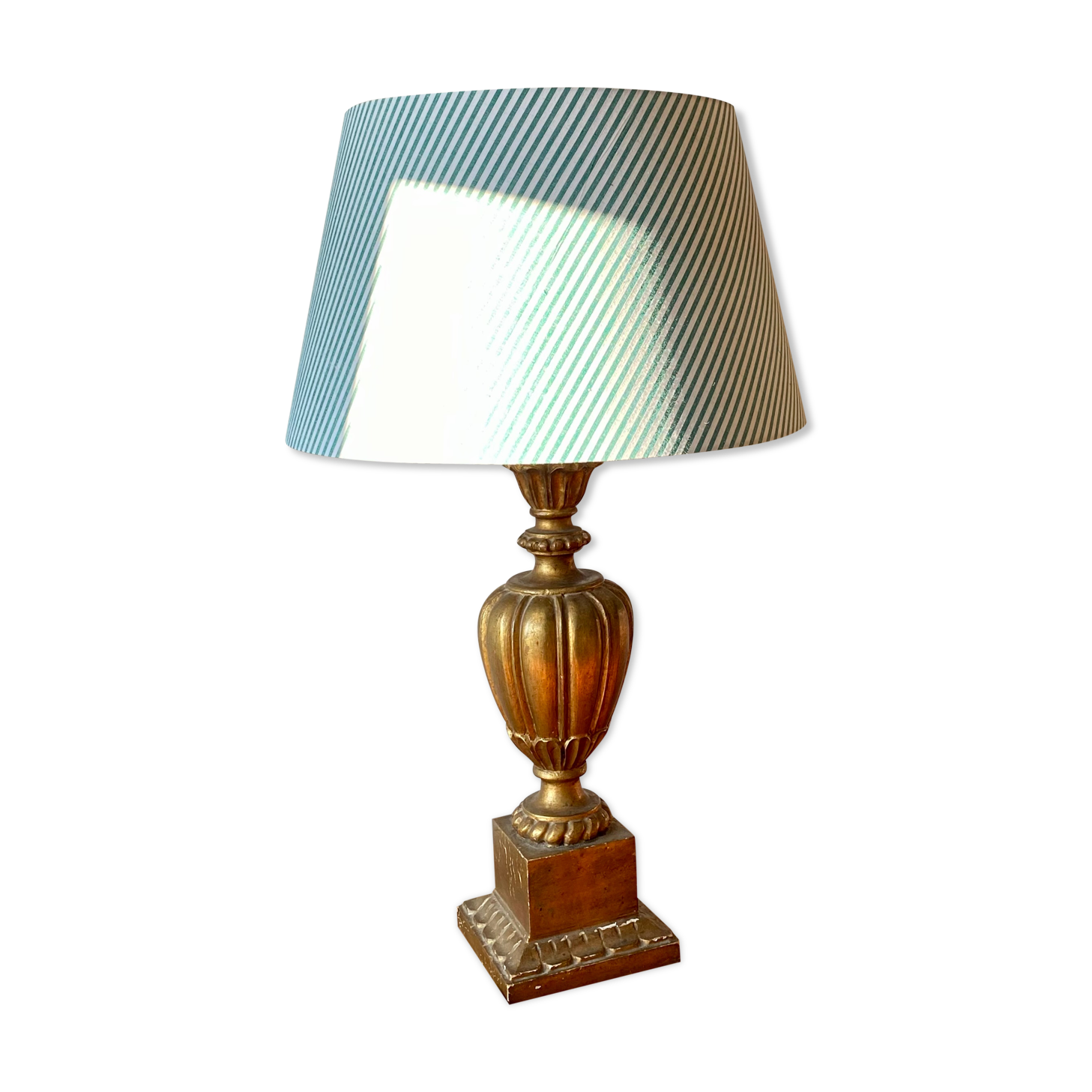 Gilded wooden lamp