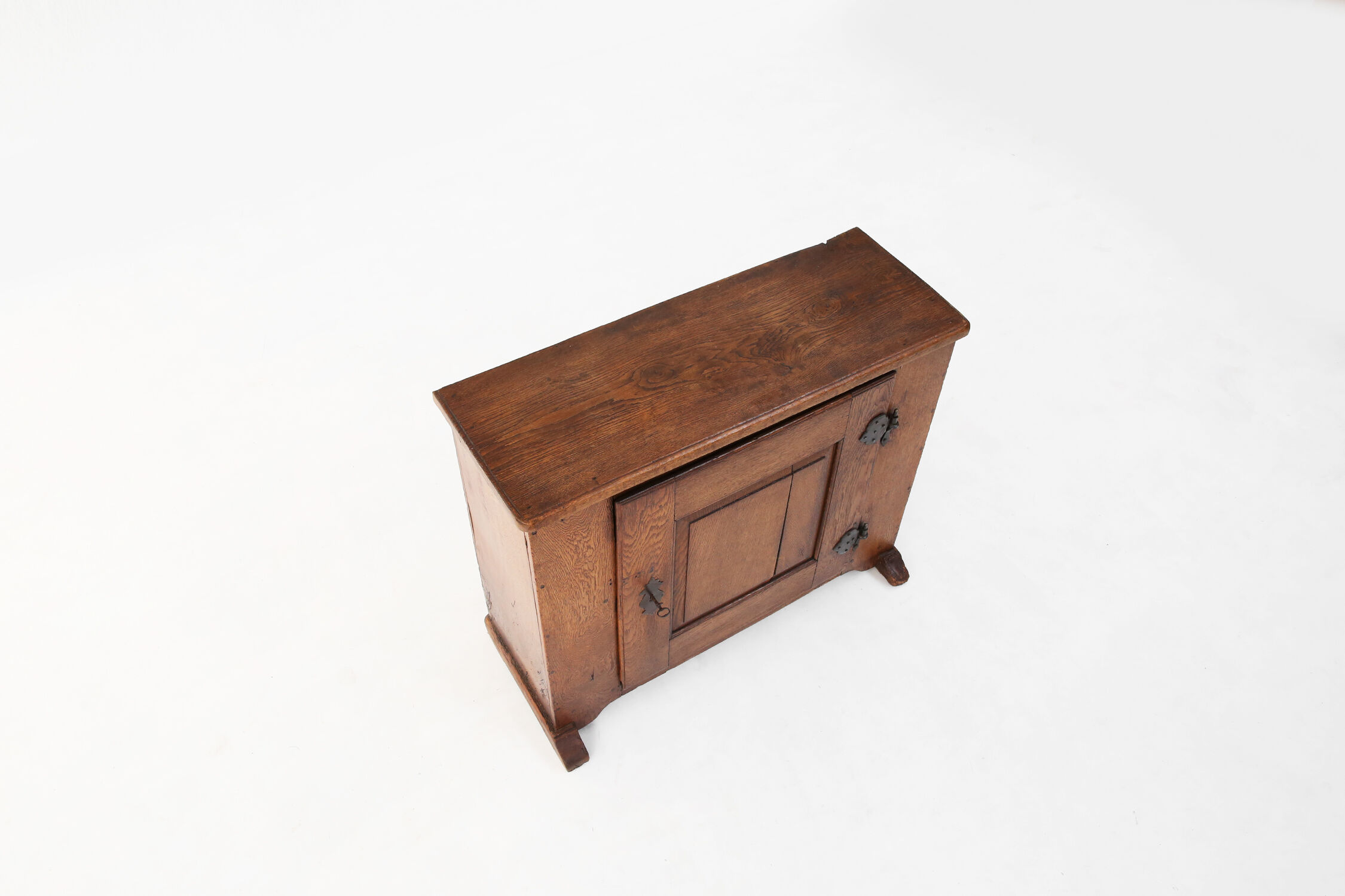 18th century cabinet