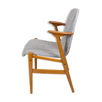 Chaise scandinave avec accoudoirs