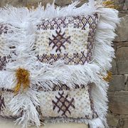 Berber kilim cushion cover: Moroccan wool cushion