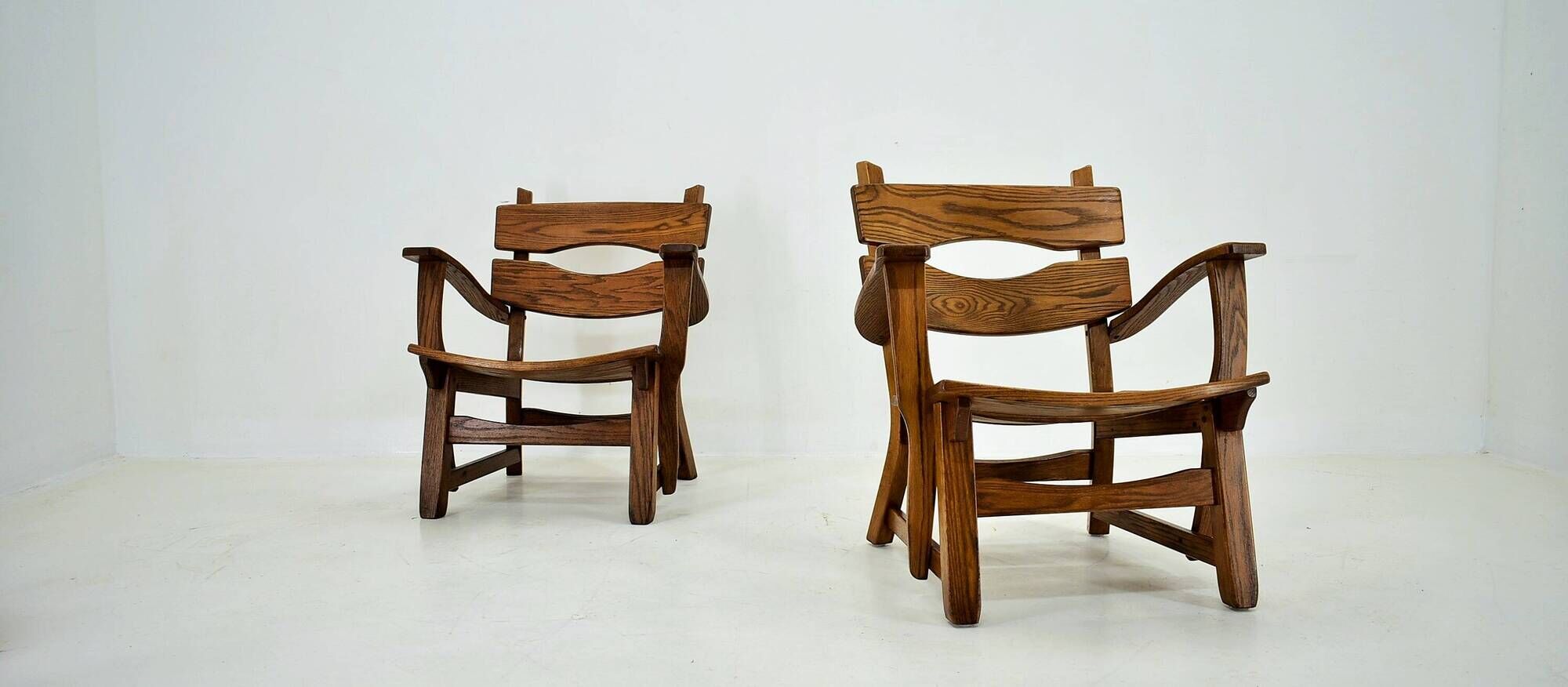 Paire de fauteuils lounge brutalistes en chêne massif par Dittmann & Co., 1970s