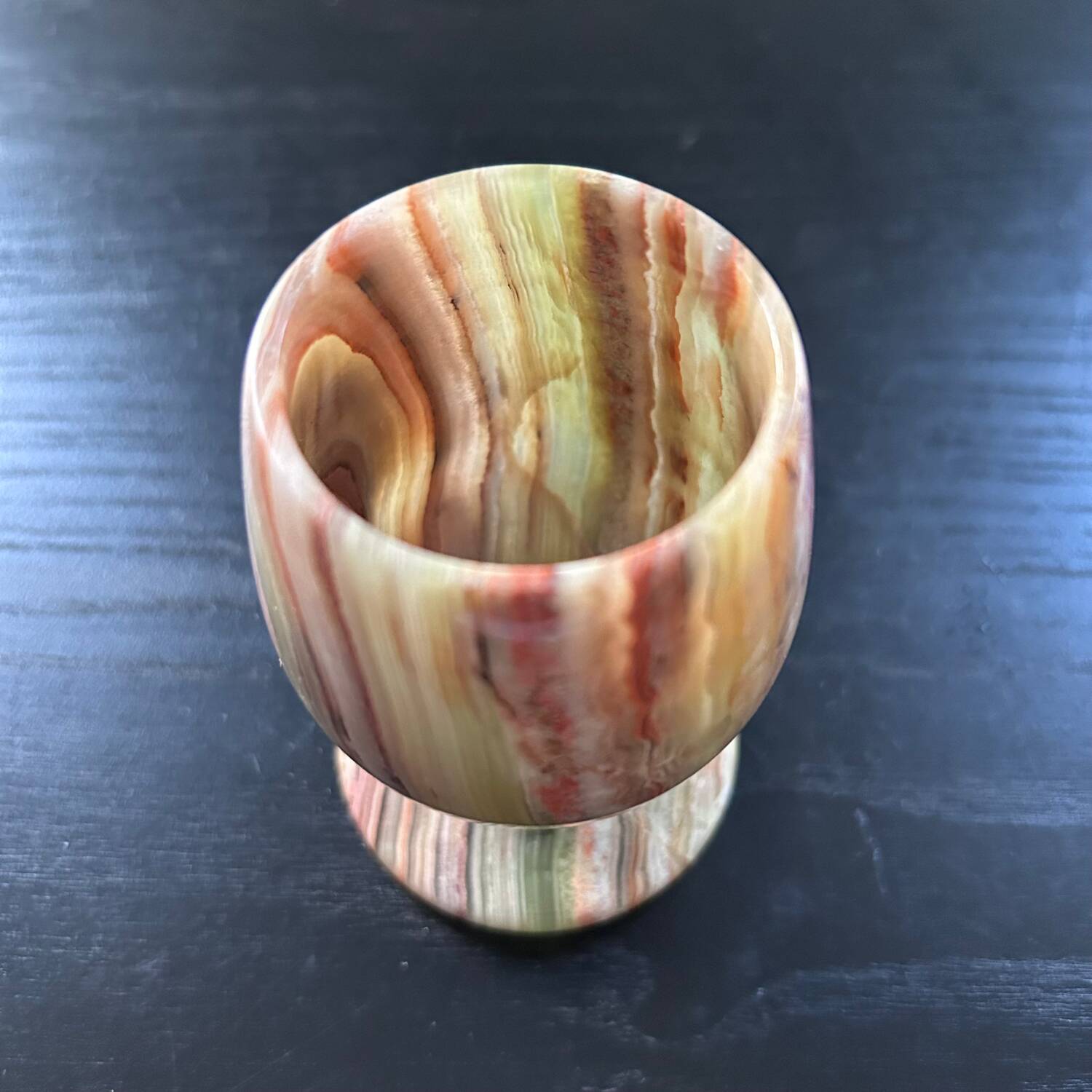Onyx egg cup