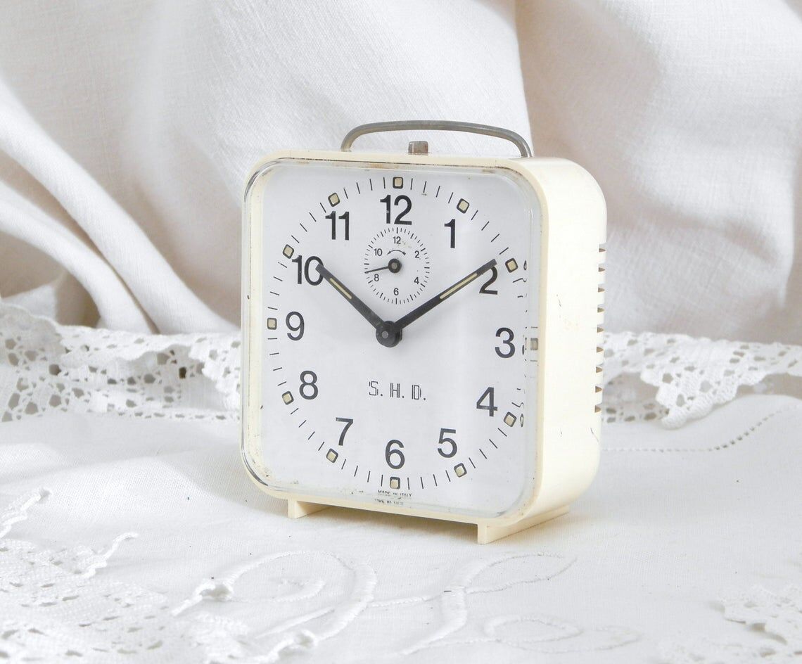 Working vintage mechanical alarm clock