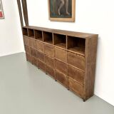 Meuble de métier ancien à 24 casiers