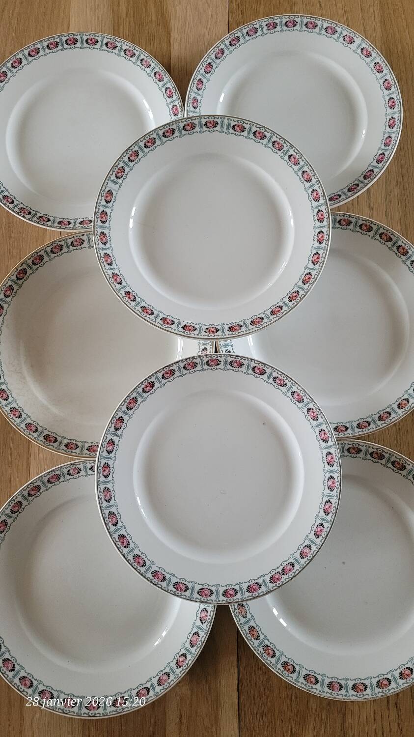 8 antique flat plates from Sté Céramique Maestricht