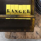 Double beak yellow steel tray