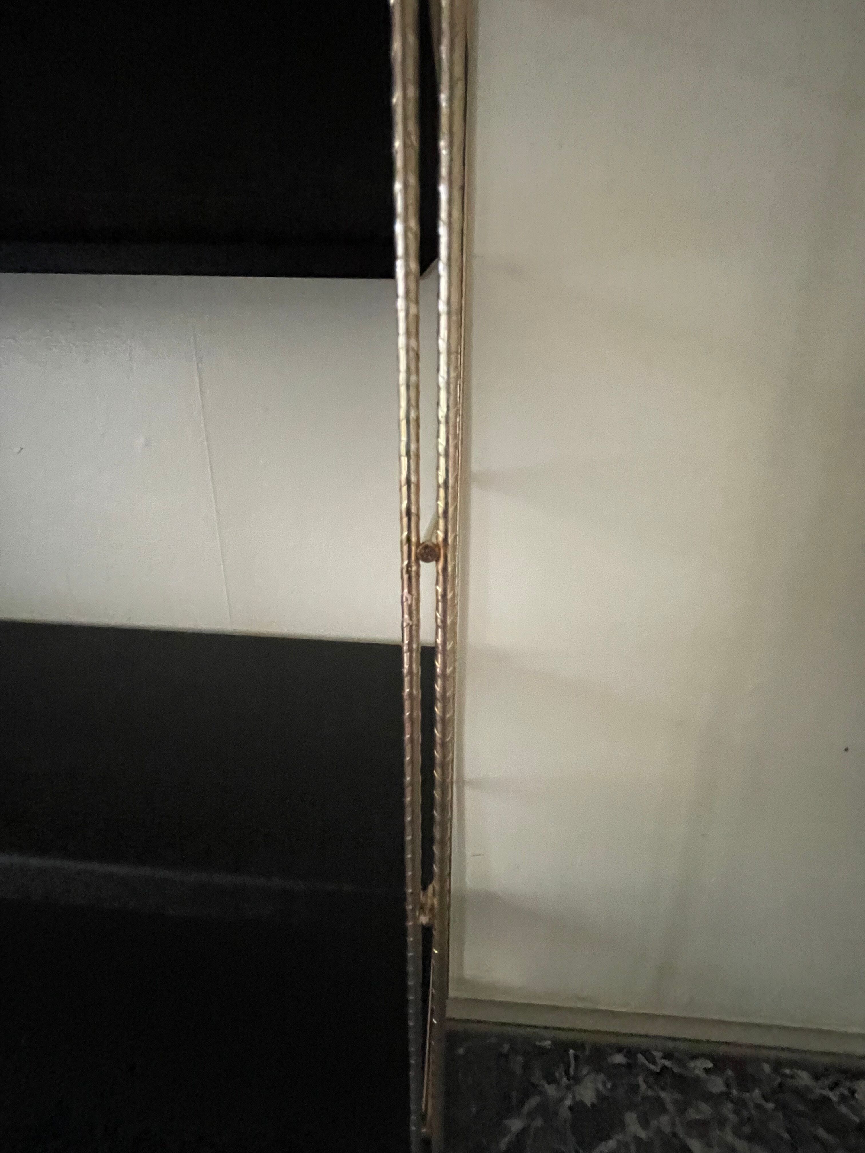 Wall shelf 60s tomado style