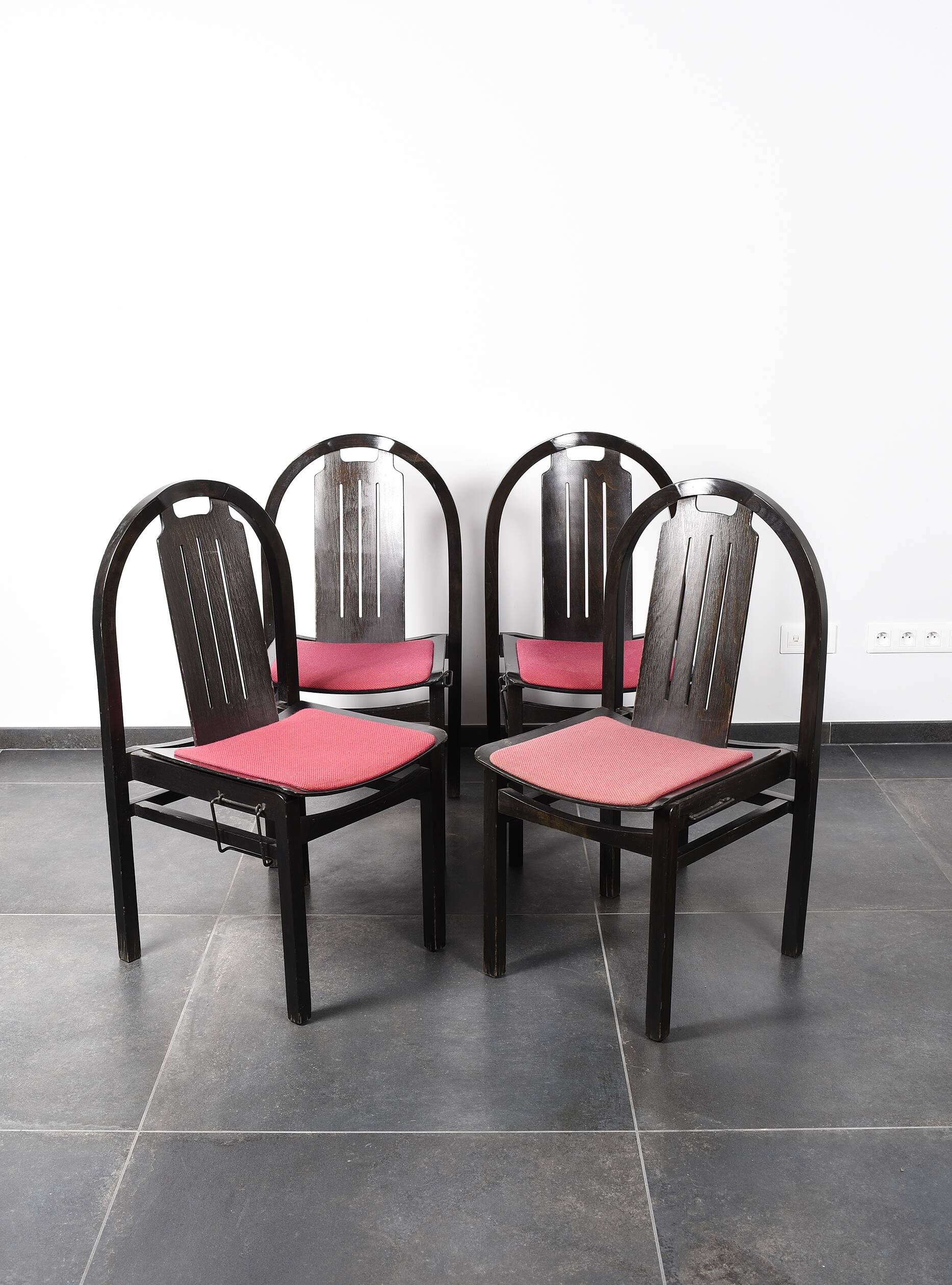 Ensemble de 4 chaises vintage Baumann modèle Argos