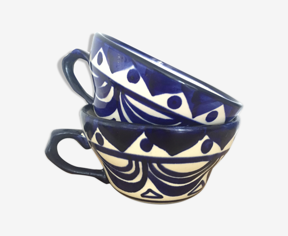 Deux tasses à café en porcelaine decorées main