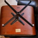 Lounge chair and ottoman by Charles & Ray Eames US edition Herman Miller 1980