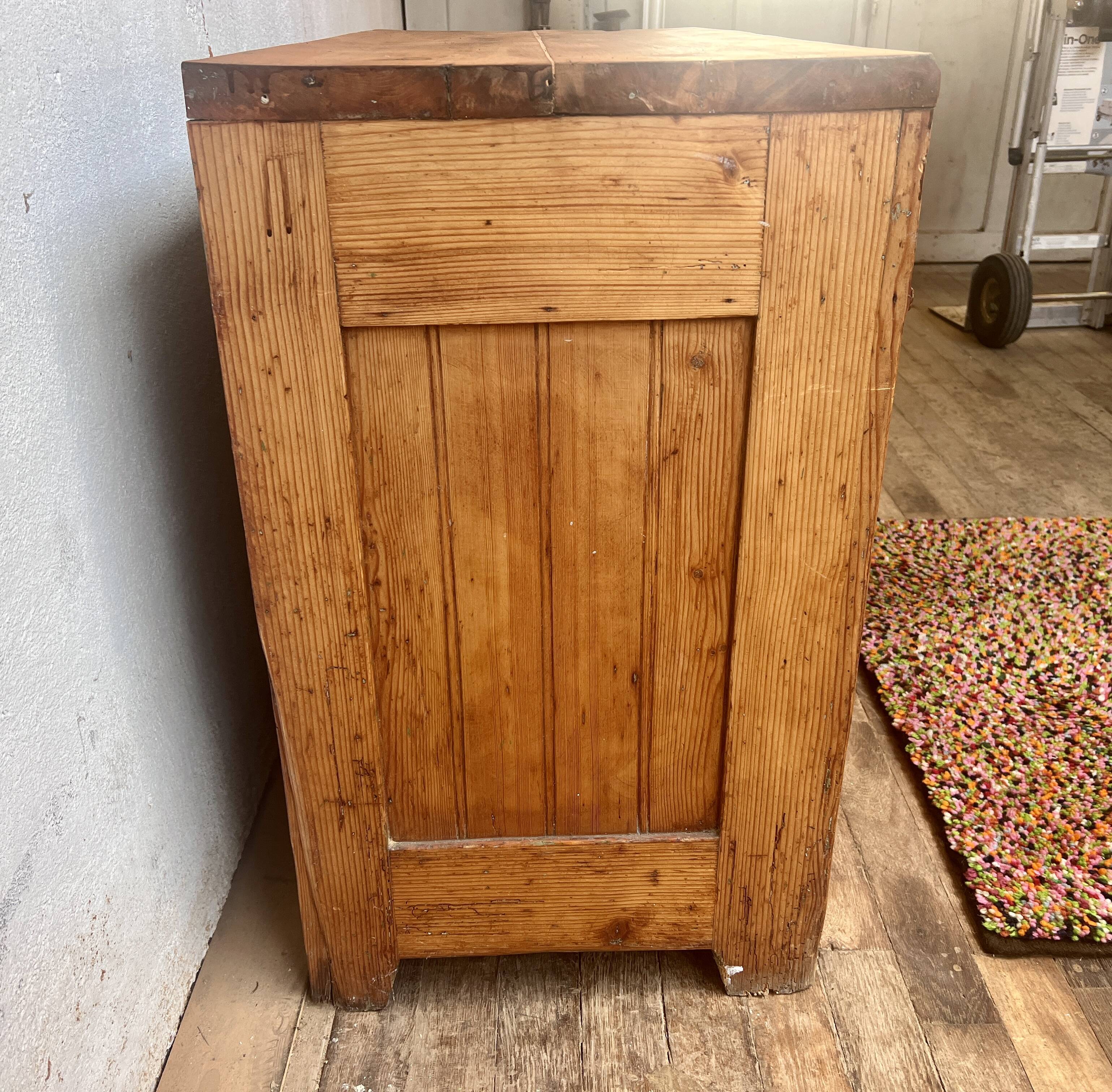 Buffet parisien vintage 1930