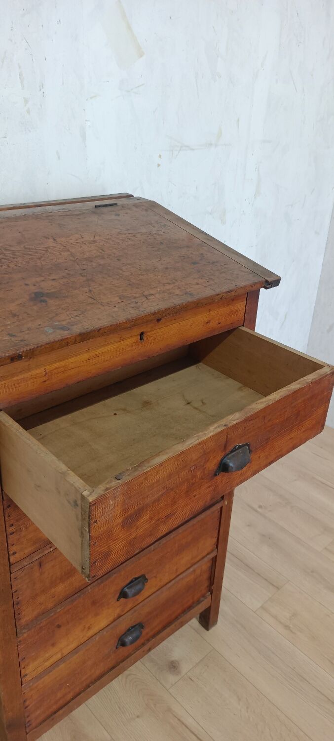 Printer's workshop furniture