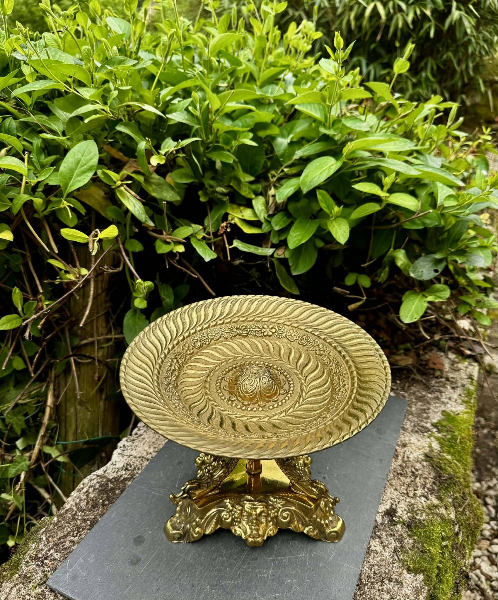 Large brass fruit bowl in Neo-Renaissance style