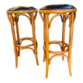 Lot de deux tabourets de bar bois courbé et assise skai