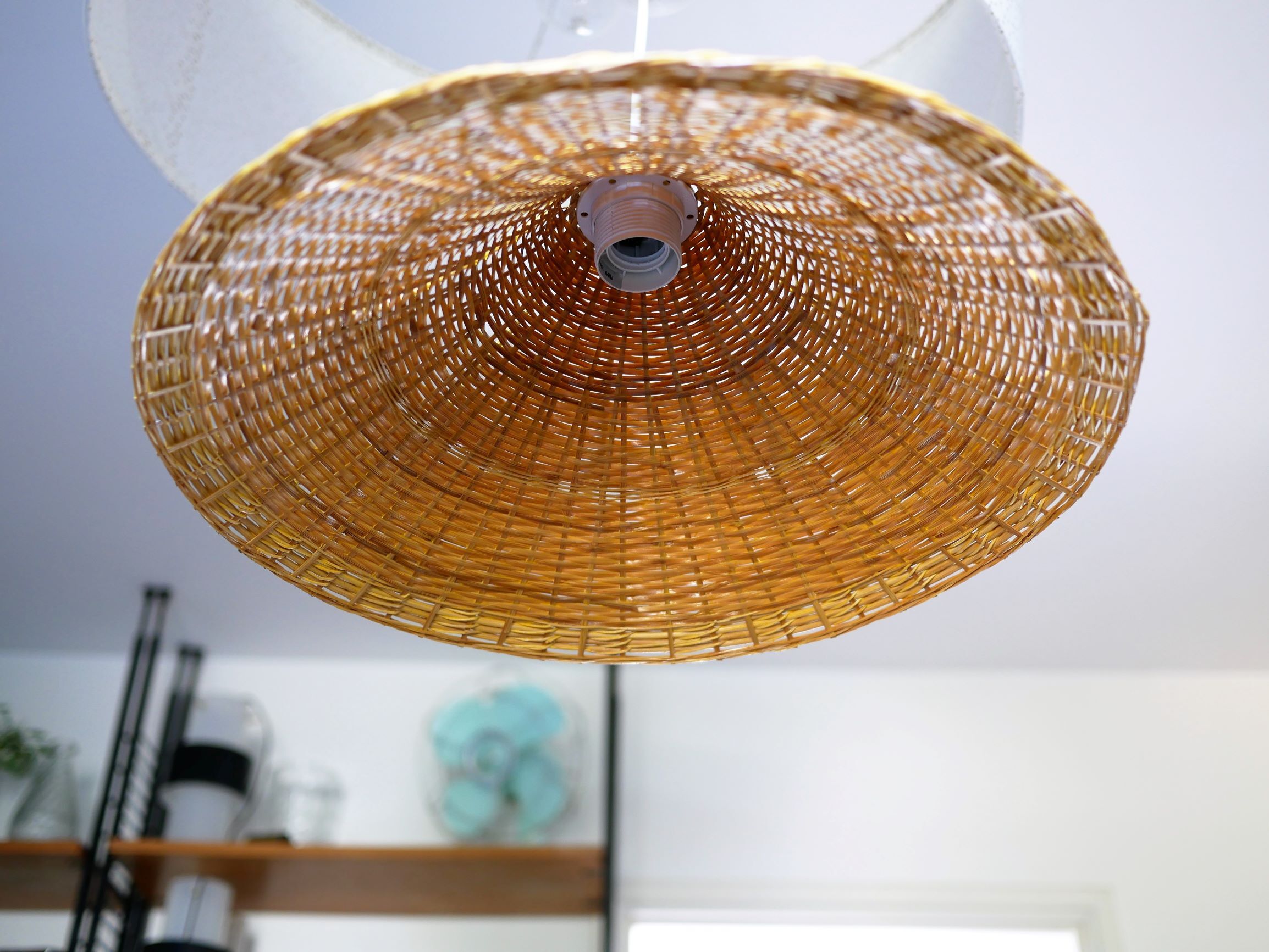 Vintage rattan suspension