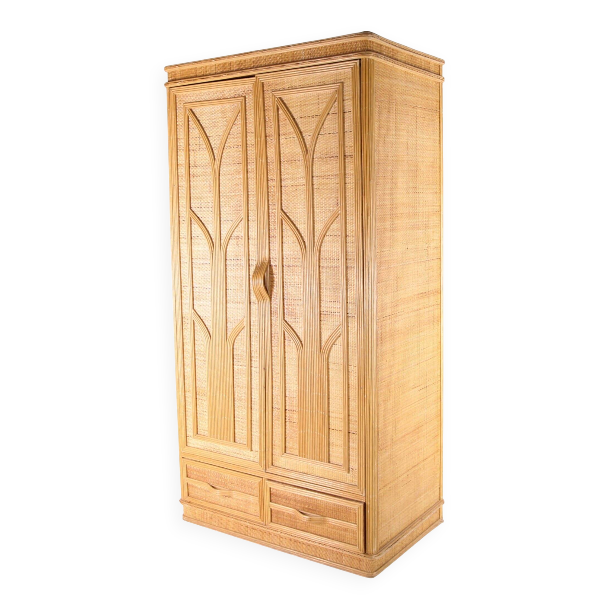 Wardrobe in rattan and raffia